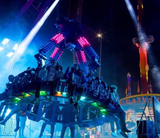 Jak ocenić natężenie hałasu w sali zabaw – skuteczne metody